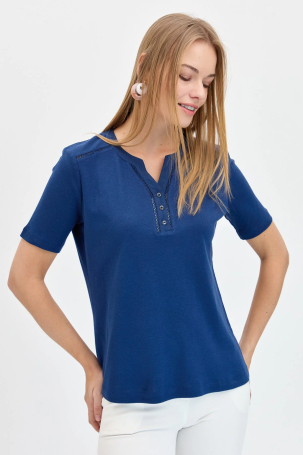 Desen Triko Kadın Omzu ve Yaka Kenarı İşlemeli Pamuklu T-Shirt KMY24004 Açık Lacivert Açık Lacivert