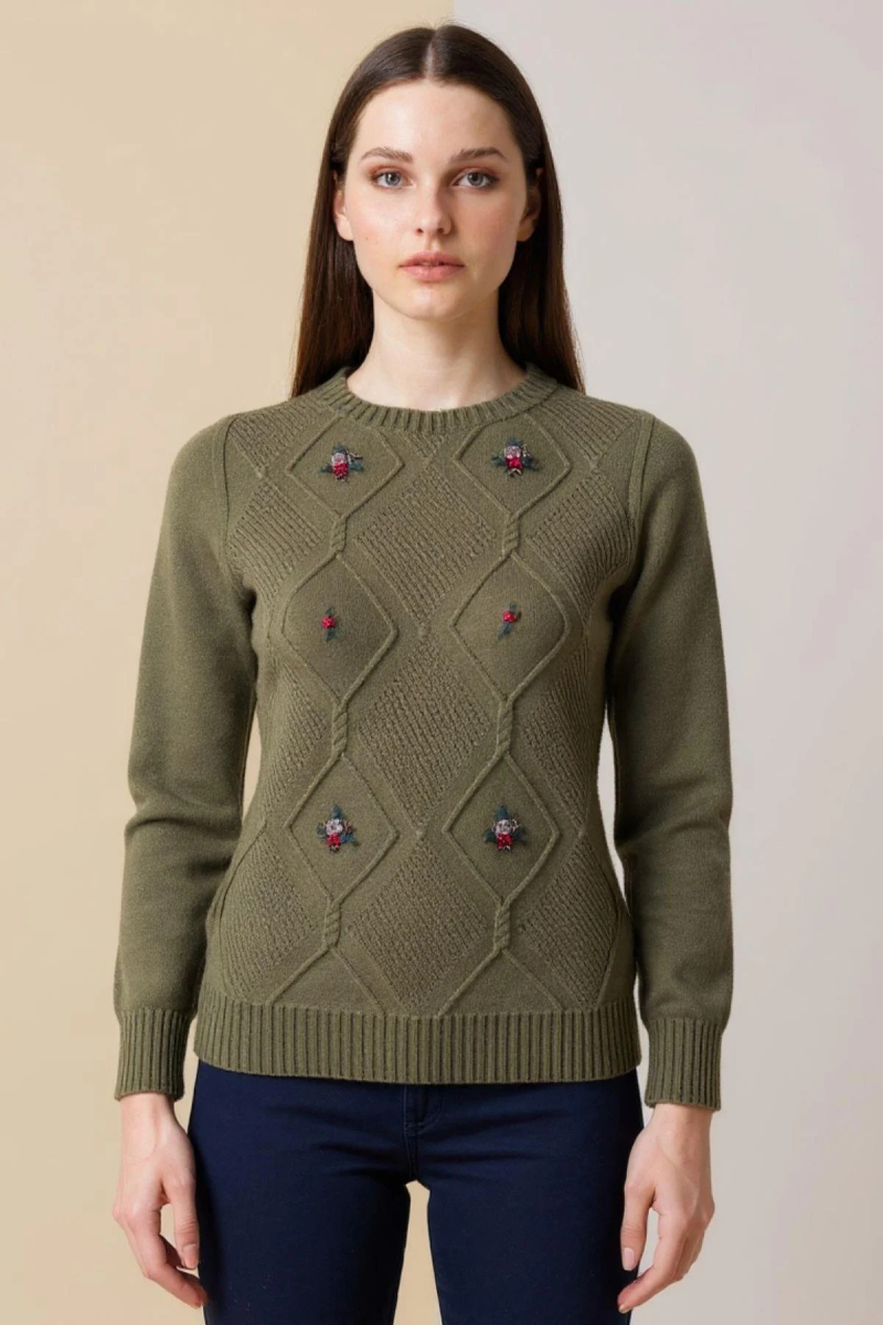 Desen Triko Kadın Sıfır Yaka Önü Baklavalı Nakış İşlemeli Kazak 25208 Haki Haki