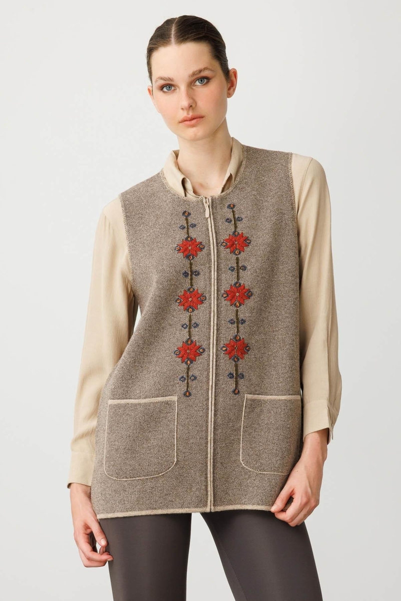 Desen Triko Kadın Sıfır Yaka Önü Nakış İşlemeli Yün Yelek 25001 K. Bej K. Bej