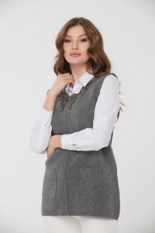 Desen Triko Kadın Sıfır Yaka Papatya İşlemeli Yün Yelek 0242190 Füme Füme