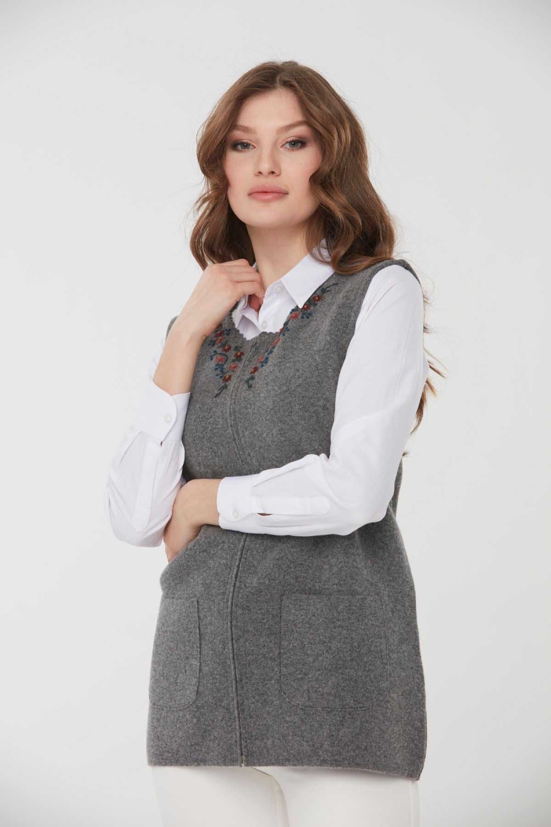 Desen Triko Kadın Sıfır Yaka Papatya İşlemeli Yün Yelek 0242190 Füme Füme
