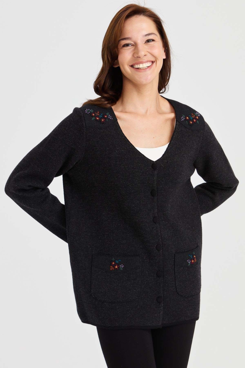 Desen Triko Kadın V Yaka Omzu ve Cebi Keçe İşlemeli Yün Ceket 23009 Siyah Siyah