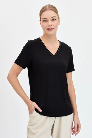 Desen Triko Kadın V Yaka Yakası Simli T-Shirt KMY24039 Siyah Siyah