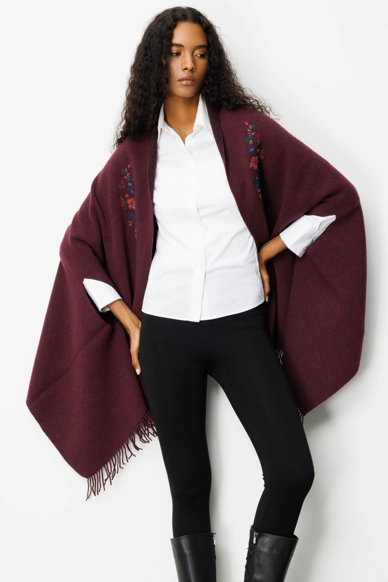 Desen Triko Kadın Yakası İşlemeli Koldan Geçmeli Büyük Yün Panço 25060 K.Mürdüm K.MÜRDÜM