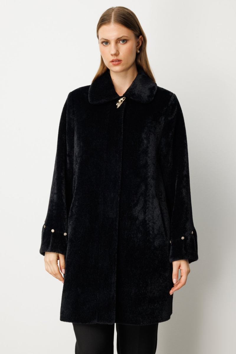 Ekol Kadın Büyük Beden Metal Broşlu Peluş Kaban 6331 Siyah Siyah