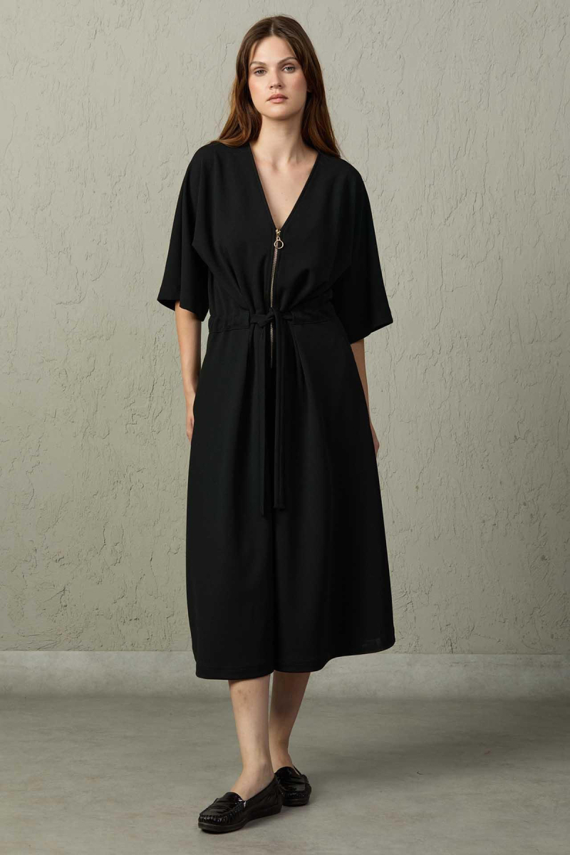 Mezzura Kadın Belden Bağlamalı ve Büzgülü Önden Fermuarlı Midi Elbise 1512 Siyah Siyah