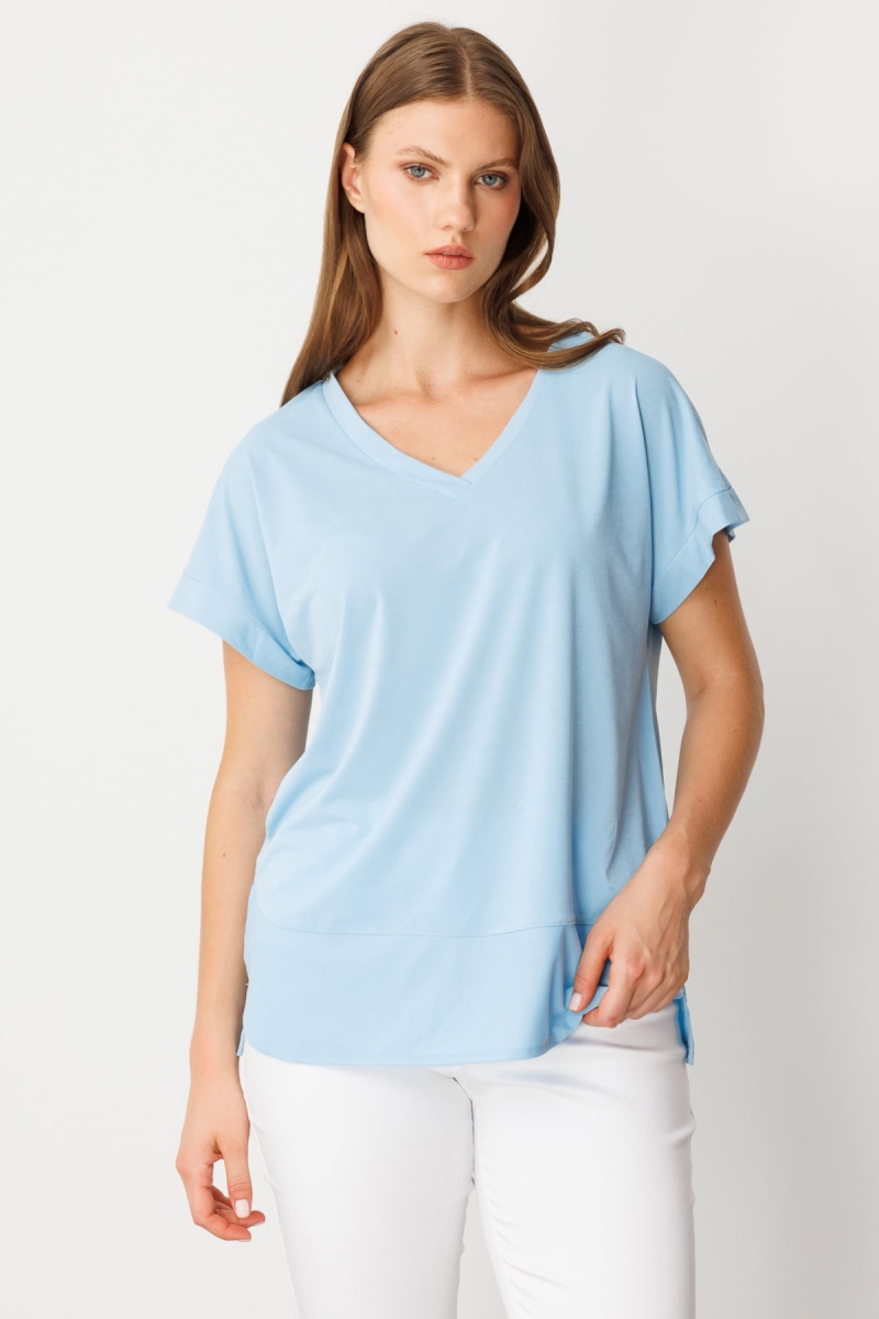 On Kadın Büyük Beden V Yaka Parçalı T-Shirt 71476 Açık Mavi Açık Mavi