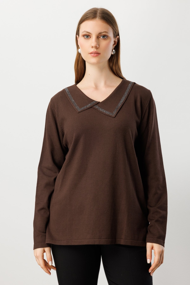 On Kadın Büyük Beden Yakası Taşlı Triko Kazak 65395 Kahverengi Kahverengi