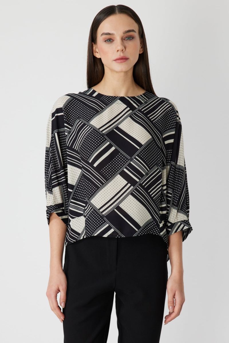 On Kadın Desenli Yarım Kollu Bluz 72347 Siyah Siyah