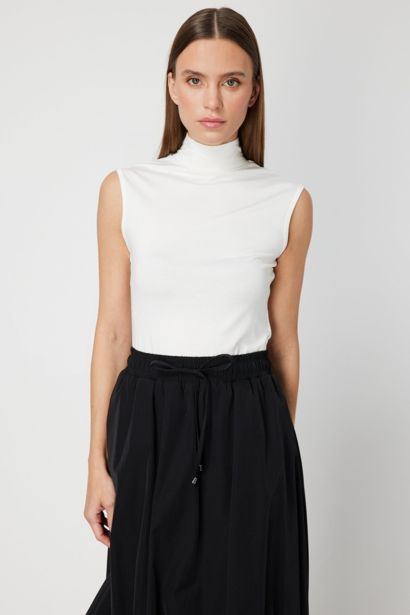 On Kadın Dik Yaka Kolsuz Basic Bluz 61432 Ekru Ekru