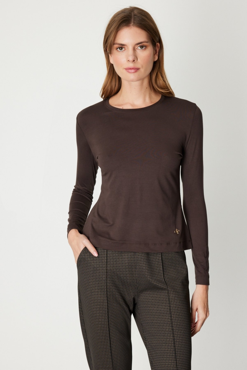 On Kadın Metal Aksesuarlı Sıfır Yaka Basic Bluz 61303 Kahverengi Kahverengi