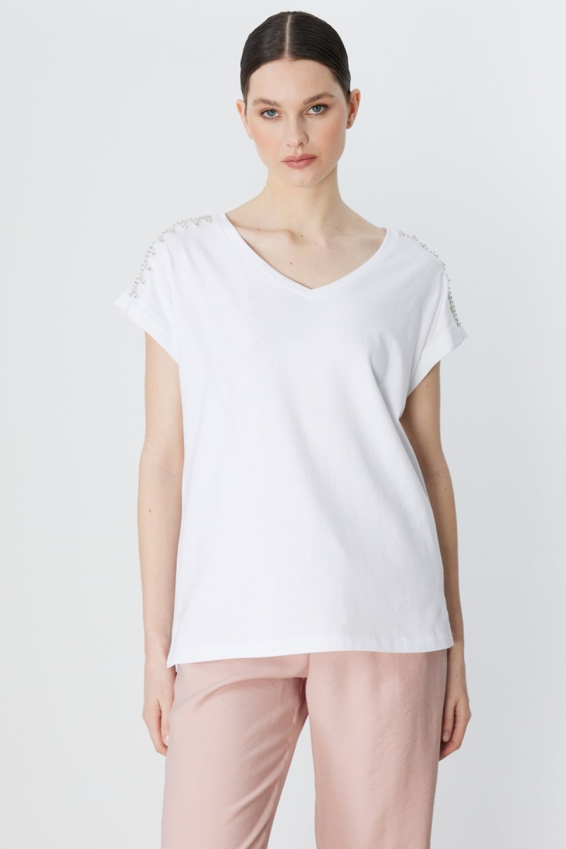 On Kadın Omuzları Taşlı V Yaka Pamuklu T-Shirt 71415 Beyaz Beyaz