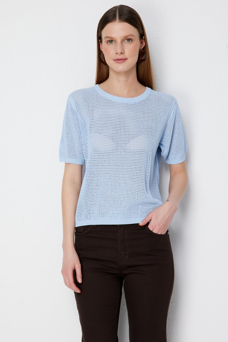 On Kadın Sıfır Yaka Fileli Bluz 79307 Mavi Mavi