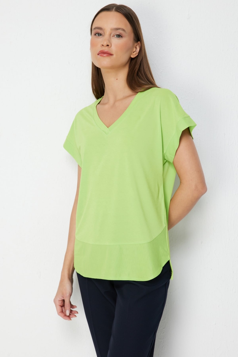 On Kadın V Yaka Parçalı T-Shirt 71475 Fıstık Yeşili Fıstık Yeşili