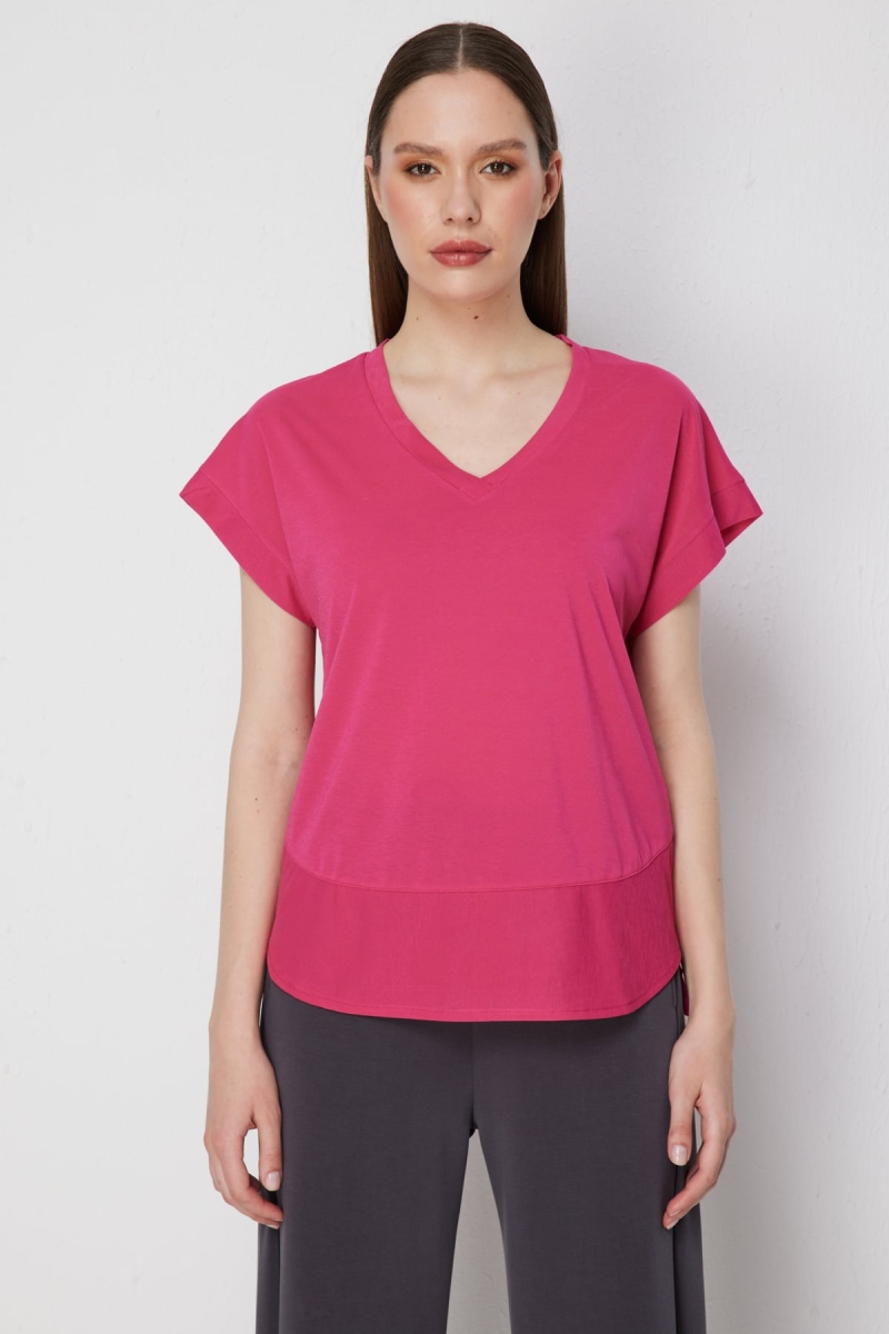On Kadın V Yaka Parçalı T-Shirt 71475 Fuşya Fuşya