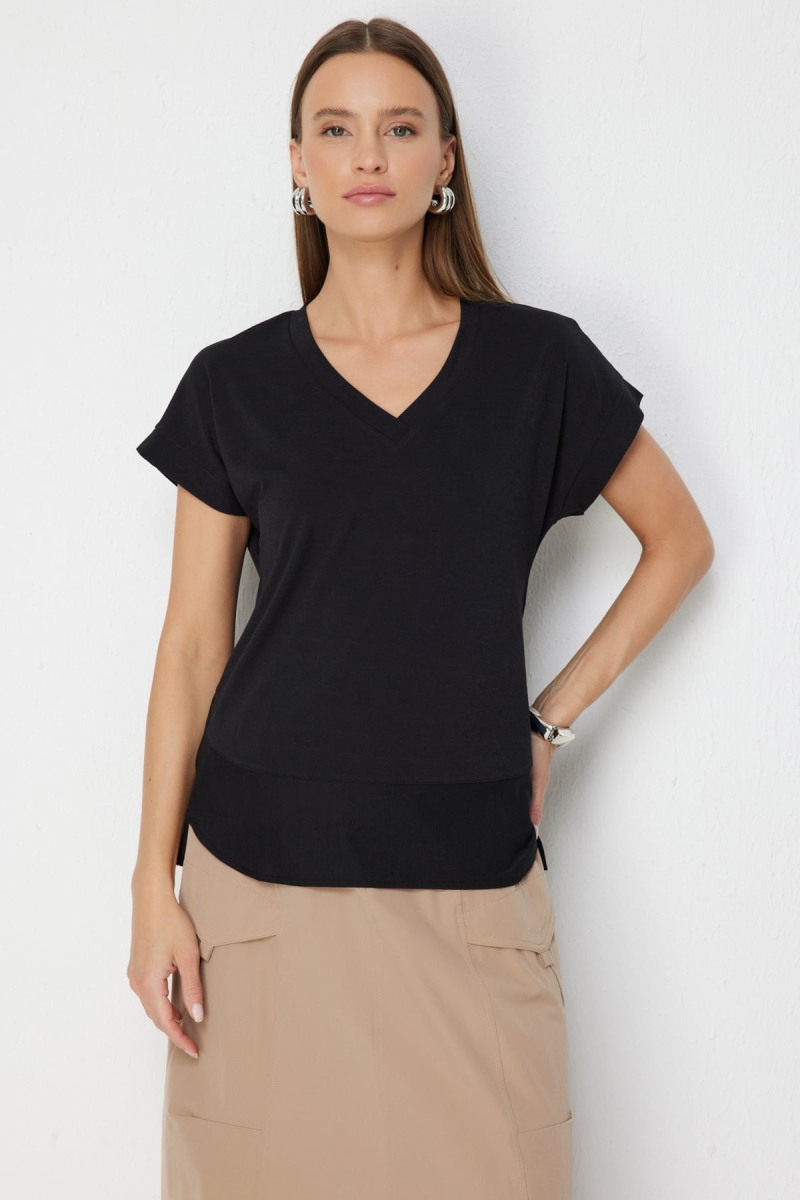 On Kadın V Yaka Parçalı T-Shirt 71475 Siyah Siyah