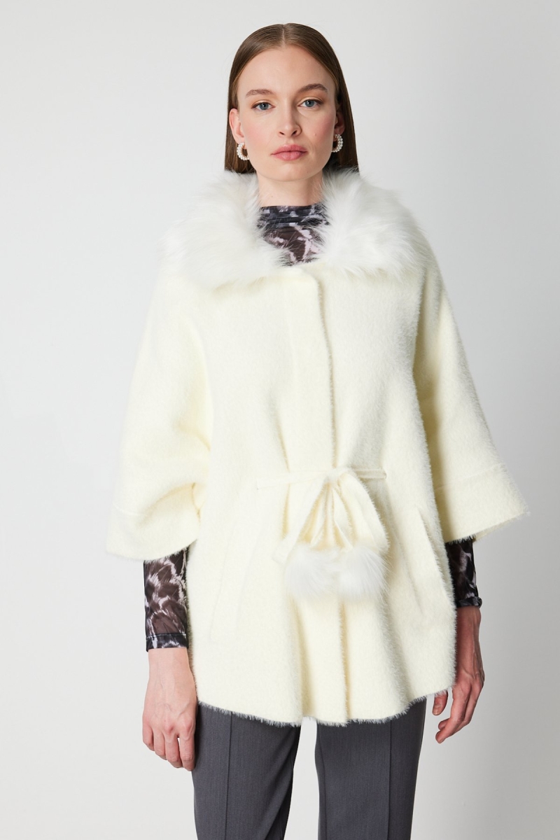 On Kadın Yakası Kürklü Peluş Hırka 63915 Ekru Ekru