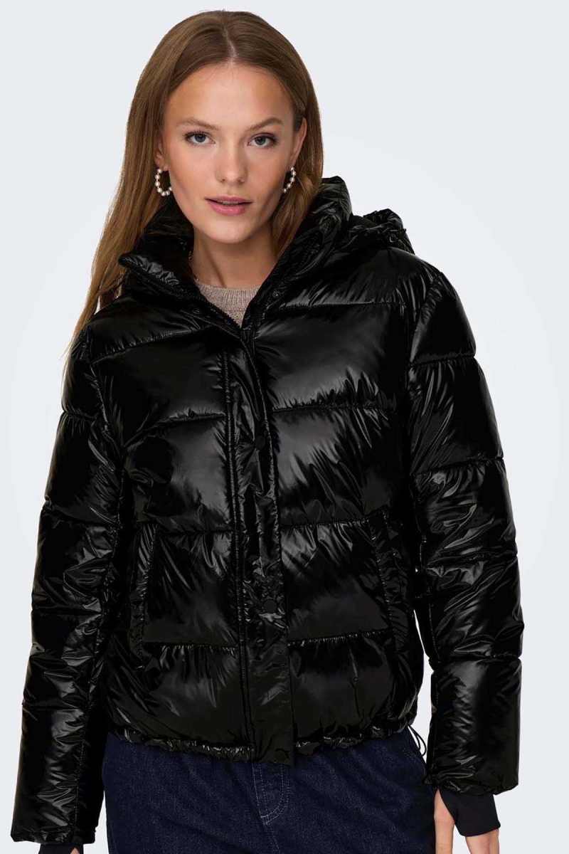 Only Kadın Onlannlouis Kapüşonlu Şişme Mont 15287919 Siyah Siyah