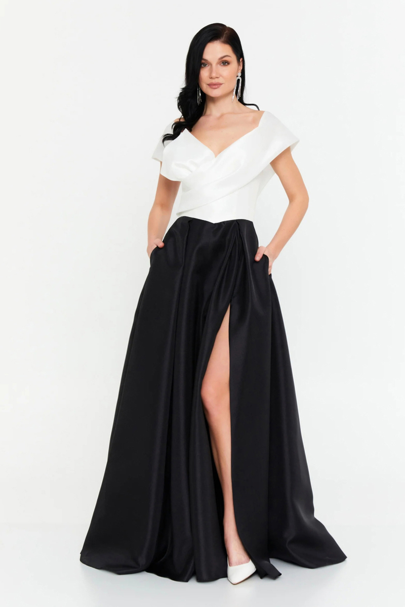 Şeref Vural Kadın Madonna Yaka Derin Yırtmaçlı Kloş Uzun Abiye Elbise 8416 Siyah-Beyaz SİYAH-BEYAZ